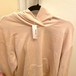 Brand NEW with TAGS never been relaxed fit hoodie! Perfect for fall!!!